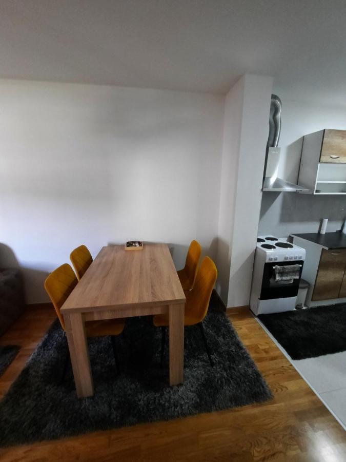 Apartman Bulevar Doboj Esterno foto